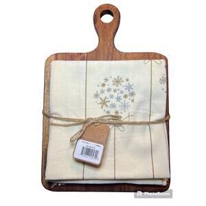 Karma Snowflake Cutting Board & Towel Set - Holiday Decor